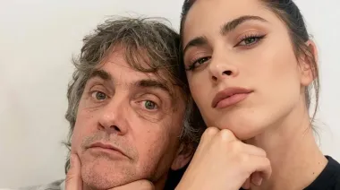 Tini auditó su fortuna y su papá quedó en el ojo de la tormenta: las dos versiones