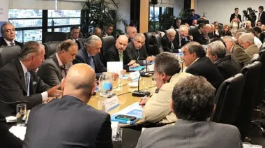 Salario mínimo: cuánto debería subir para recuperar el poder de compra perdido