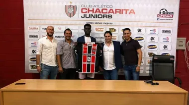 Samuel Adeniran, de estar a prueba en Chacarita a jugar la Champions League con LASK