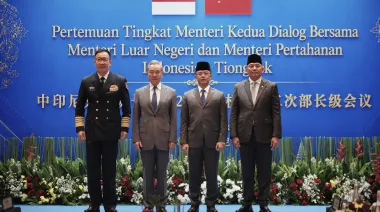 Indonesia se arma con EE.UU. mientras refuerza sus vínculos militares con China