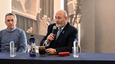 Santiago Cúneo pidió por Cristina en el PJ bonaerense: qué decía de ella en 2025