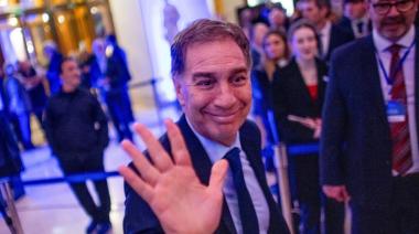 Santilli asume en YPF ad honorem: a cuánta plata renuncia y qué tiempo le exige