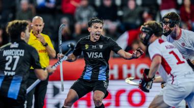 Los Leones vencieron 3-1 a Inglaterra y quedaron cerca de las semifinales del Mundial