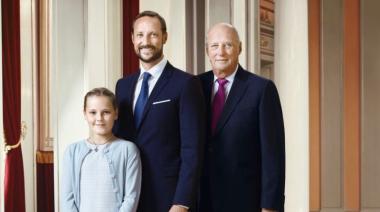 Haakon VIII ya es rey de Noruega: Ingrid Alexandra es la nueva heredera