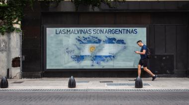 104 firmas por Malvinas en Diputados: qué quieren en aulas, IA y pasaportes
