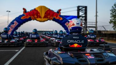 Max Verstappen correrá contra 100 rivales en la carrera de karting más grande del mundo