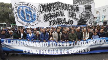 Qué exigió la CGT a Milei y Caputo en 3 puntos por las deudas de los argentinos