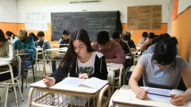 El Gobierno arranca un plan de salud mental en 100 escuelas: qué cambia en el aula