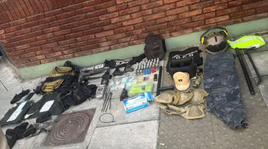 Se hacía pasar por policía y lo descubrieron por las balizas azules de su auto en Caballito