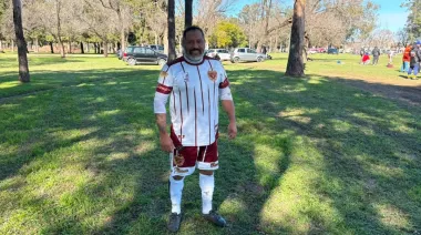 Jugó en Central, Colón, Godoy Cruz, Olimpo, Instituto, Gimnasia y terminó como albañil