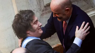 Caputo vs. Sturzenegger: la interna que Milei deja crecer entre reformas y poder