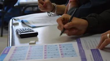 Pruebas PISA 2025: casi el 80% de los estudiantes no llega al nivel básico en Matemática