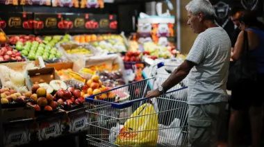 La inflación fue de 1,7% en agosto, pero un alimento básico se disparó más de 40%