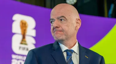 Otro golpe para Gianni Infantino: Francia le retira su apoyo para 2027