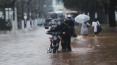 São Paulo ya triplicó la lluvia habitual de septiembre y mantiene suelos saturados