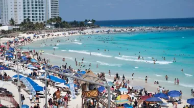 El turismo en México crece en volumen, pero el bolsillo del sector siente la baja