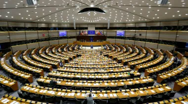 Parlamento Europeo y Estados miembros negocian el futuro del impuesto al carbono