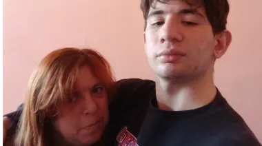 "IOMA me enfermó": su hijo tiene TGD, lucha desde 2011 y ahora teme lo peor