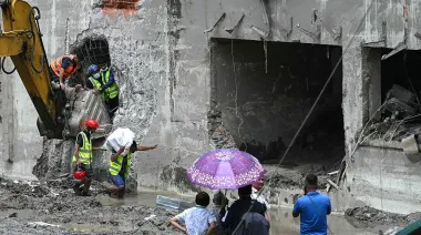 Nepal: miles siguen desaparecidos y apenas 105 cuerpos fueron identificados