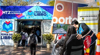 Tránsito Seguro lleva un simulador de manejo a la Feria del Libro de La Matanza