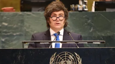 Malvinas, Milei y el contexto: la soberanía no se juega en una camiseta