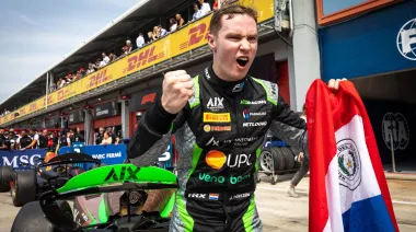 Quién es Joshua Duerksen, el primer paraguayo en subirse a un auto de Fórmula 1