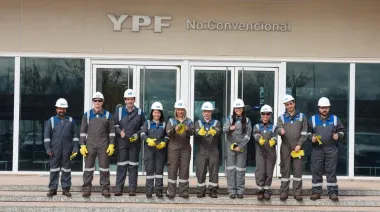 Senadores de diversos puntos del país visitaron el Instituto Vaca Muerta