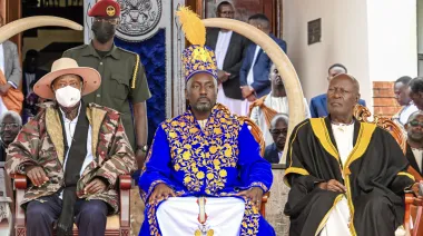 De presentador de TV a rey: la inesperada coronación que sorprendió a Uganda