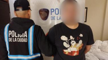 "Cuento del tío" millonario: compraron autos de lujo, un departamento y se fueron de vacaciones