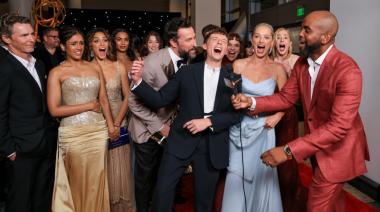 The Pitt: el festejo de Noah Wyle en los Emmy que asqueó a su compañera de elenco
