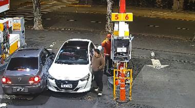 Pity Álvarez chocó en una estación de servicio y reavivó la alarma por su salud