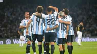 Sin Messi, Argentina goleó a Bolivia en el Kempes en su primer partido tras el Mundial