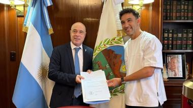 Pádel: el Senado distinguió por su carrera a Sanyo Gutiérrez, el "Mago de San Luis"