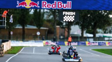 Verstappen ganó el Max vs. 100: superó a los 100 pilotos de karting en Silverstone