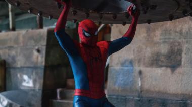 Spider-Man Un nuevo día, en el podio de la taquilla, pero vendiendo la mitad que Titanic
