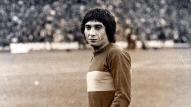 Quién era el "Loco" Salinas, el exjugador campeón con Boca que murió a los 70 años