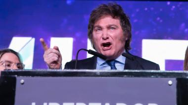 Encuesta: Milei y el peronismo están cabeza a cabeza mientras crece un dato clave