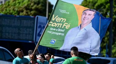 Flávio Bolsonaro se juega todo con una receta económica que promete ordenar Brasil