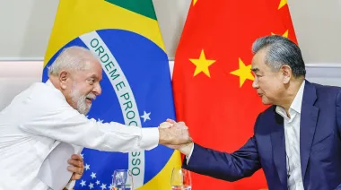 Brasil refuerza la provisión de inmunoglobulina con un acuerdo tecnológico con China
