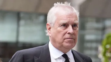 Andrew Mountbatten-Windsor desafía a la Policía por los allanamientos vinculados a Epstein