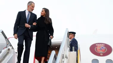 Felipe VI y Letizia llevan la Corona española al Ártico en plena tensión