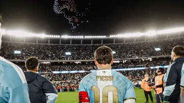 El regalo del árbitro, un desmayo y el show del final: las perlitas que dejó la despedida de Messi