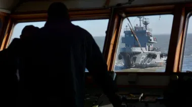 Subasta en la Armada: el Gobierno pone a la venta dos históricos remolcadores en desuso