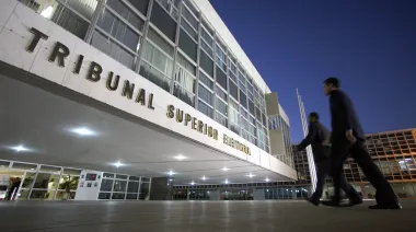 Brasil: el TSE corrige avisos de ausencia y actualizará registros hasta el domingo