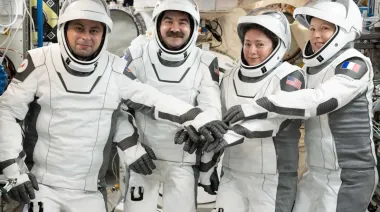 Crew-12 amerizó frente a Los Ángeles tras 237 días en el espacio