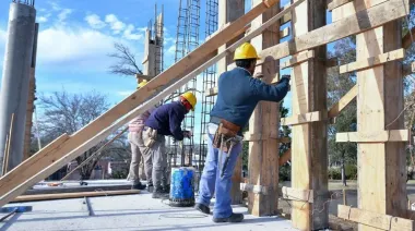 La construcción privada no levanta: en números rojos por cuarto mes consecutivo