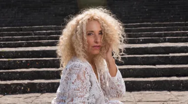 Fabiana Medrano estrenó su nuevo videoclip junto a Hernán Drago: una historia de amor