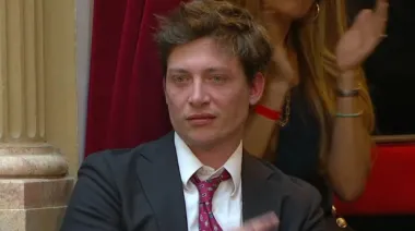 Santiago Caputo agitó la polémica por Malvinas: “El Reino Unido está siendo colonizado”