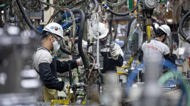 Crisis en las fábricas: 1 de cada 3 empleos registrados perdidos eran industriales