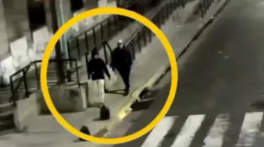Robaron a dos motoqueros en La Boca, uno baleó a su cómplice y el otro fue detenido en Tucumán